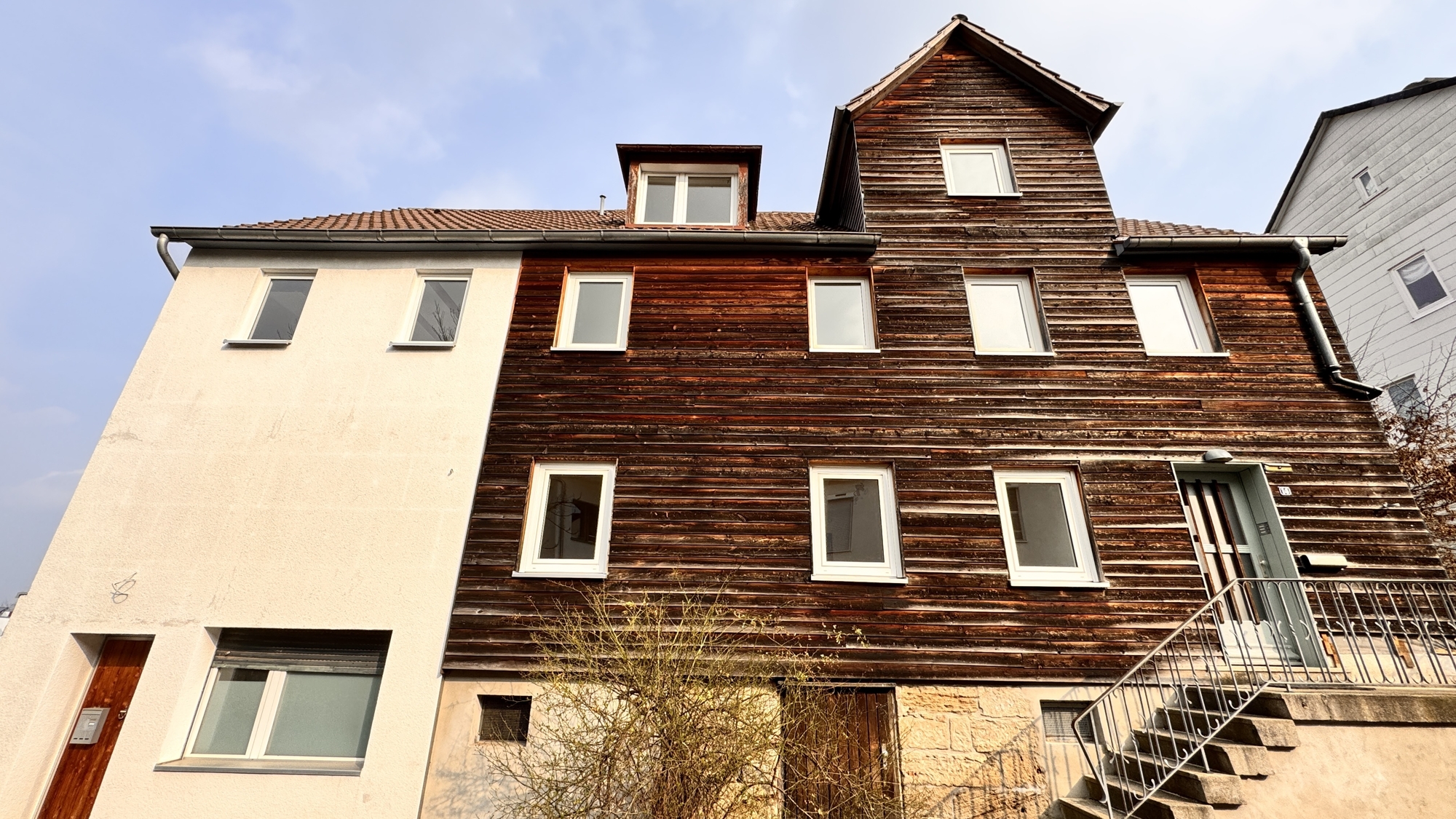 PROVISONSFREI: Ein ungeschliffener Diamant, 34130 Kassel, Mehrfamilienhaus