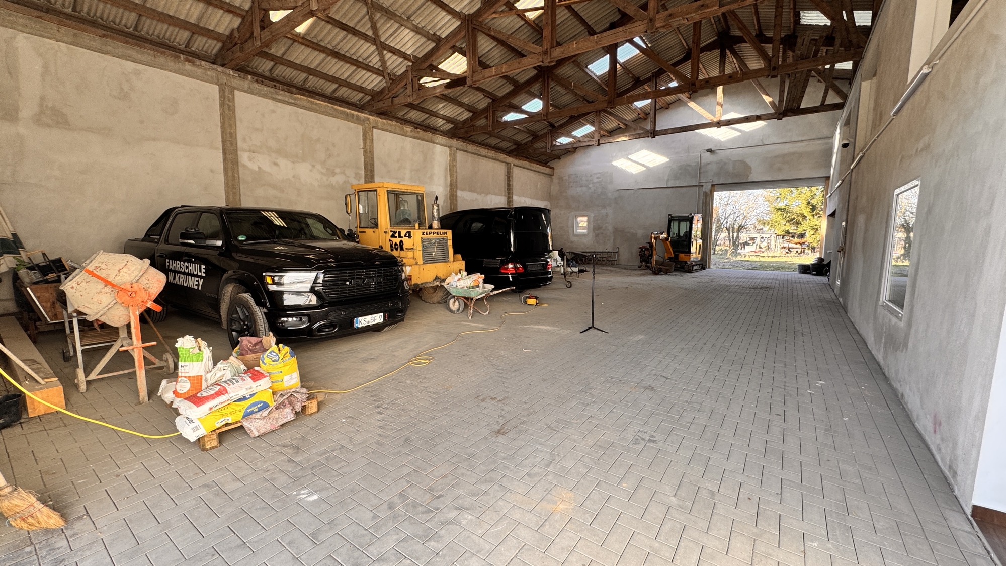 PROVISIONSFREI: Eine Halle, viele Möglichkeiten, 34355 Staufenberg, Halle