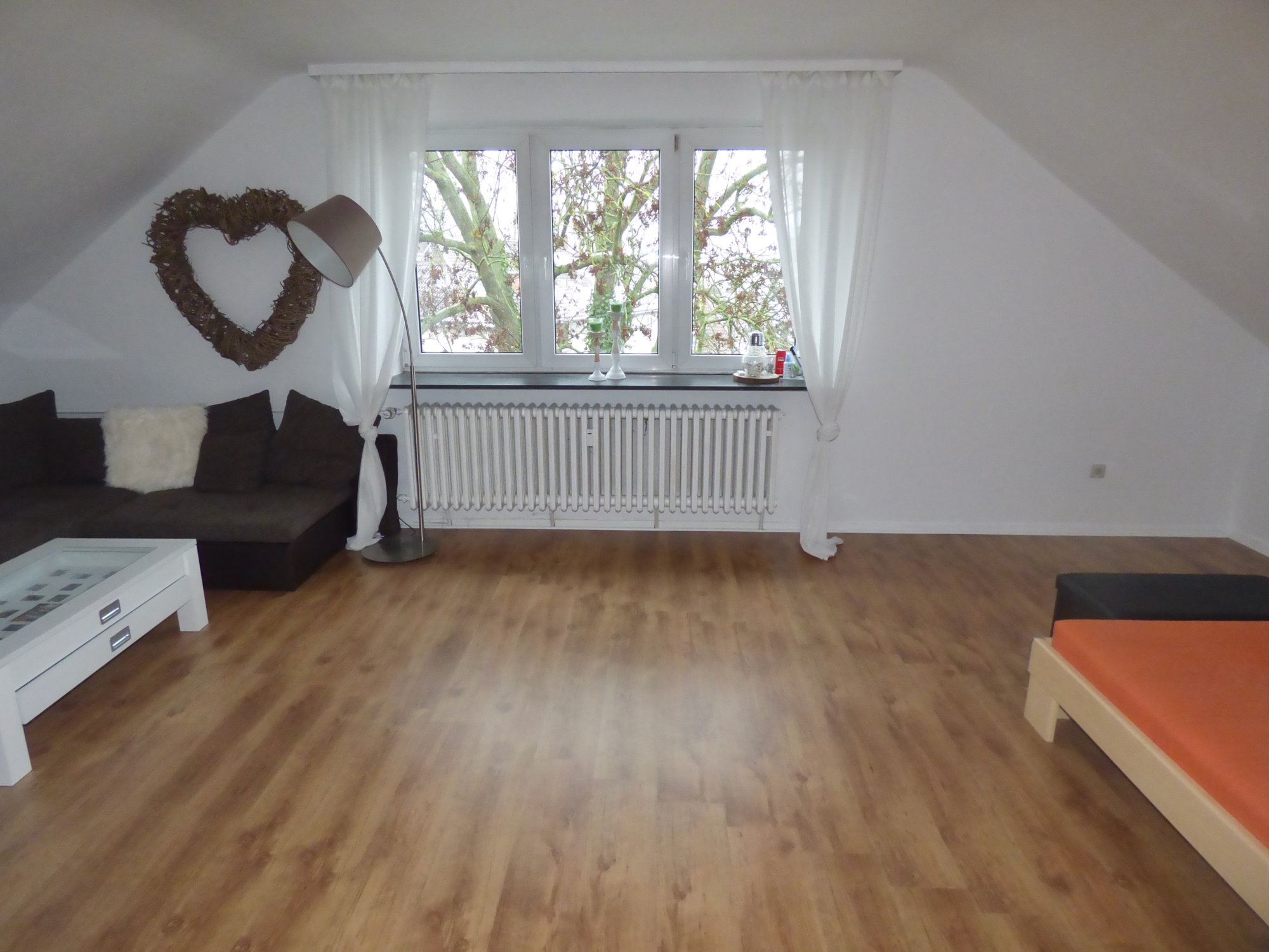 Sie lieben es zentral? Wir auch., 34117 Kassel, Dachgeschosswohnung