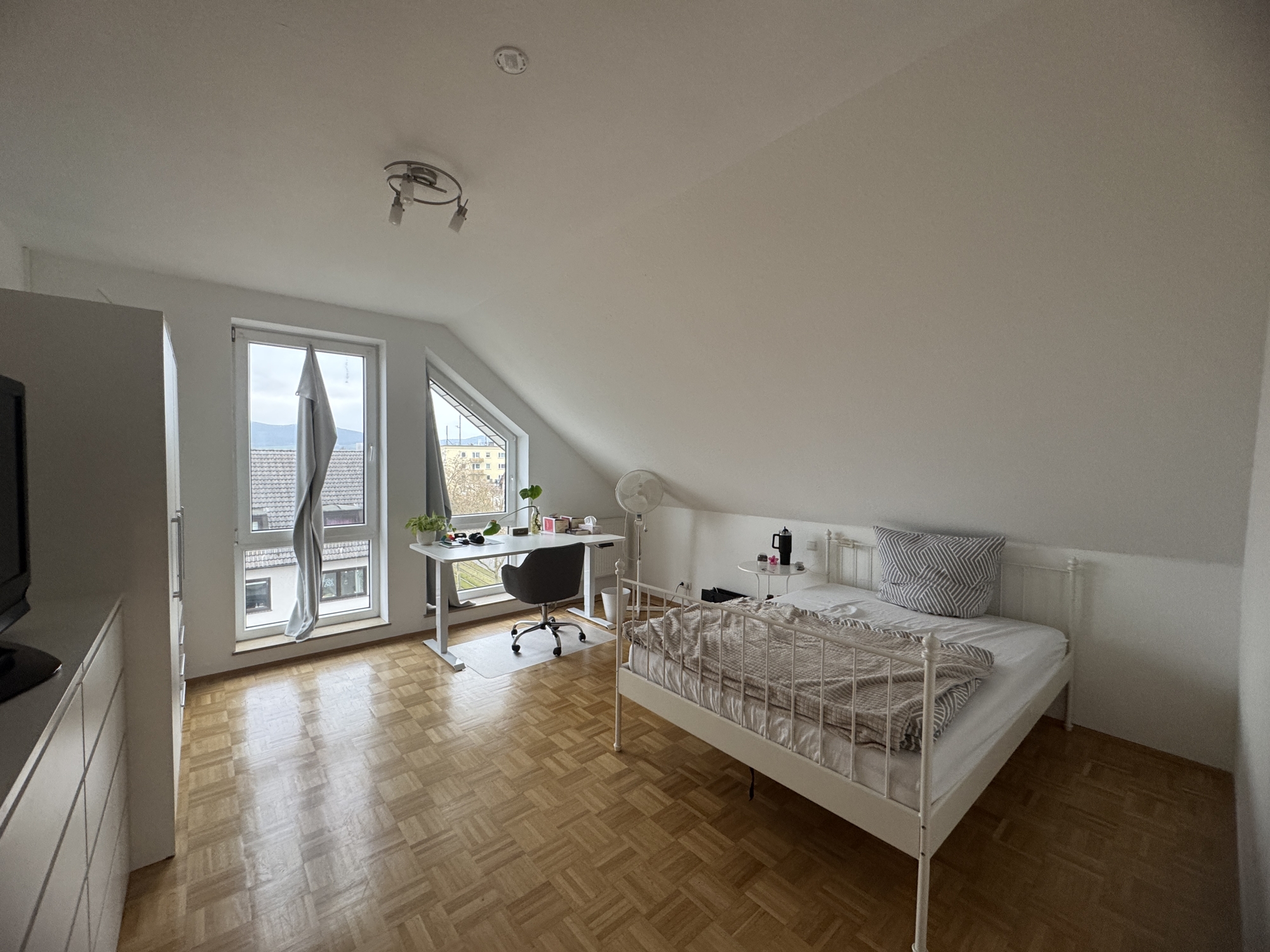 Standard kann jeder!, 34134 Kassel / Niederzwehren, Dachgeschosswohnung