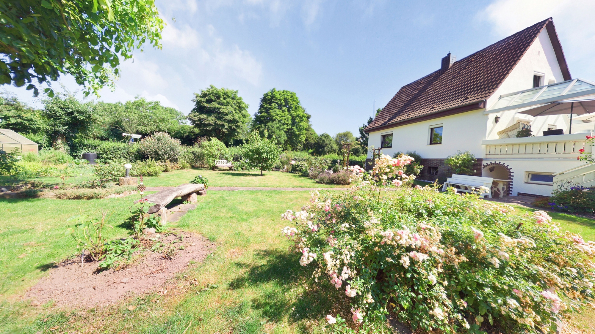 PROVIONSFREI: Mehr als nur ein Haus – Bauland inklusive!, 34123 Kassel / Bettenhausen, Einfamilienhaus
