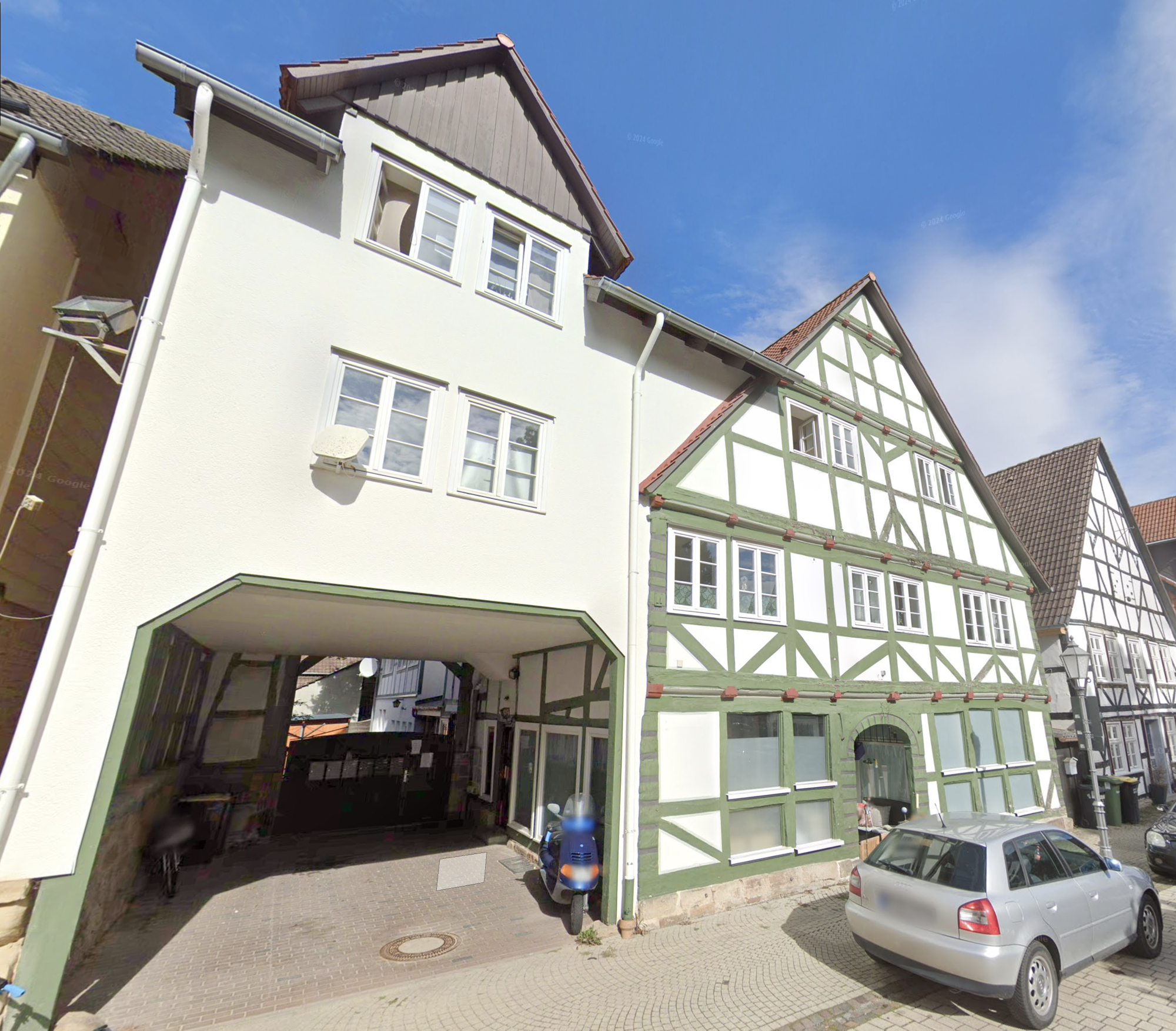 PROVISIONSFREI: Historischer Charme trifft modernes Wohnen, 34289 Zierenberg, Mehrfamilienhaus