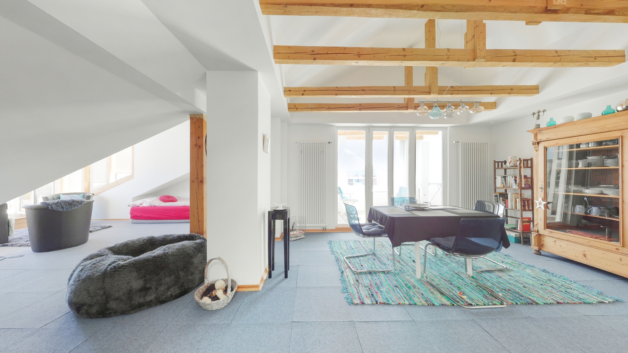 Schöne Aussicht zu vermieten, 34119 Kassel, Dachgeschosswohnung