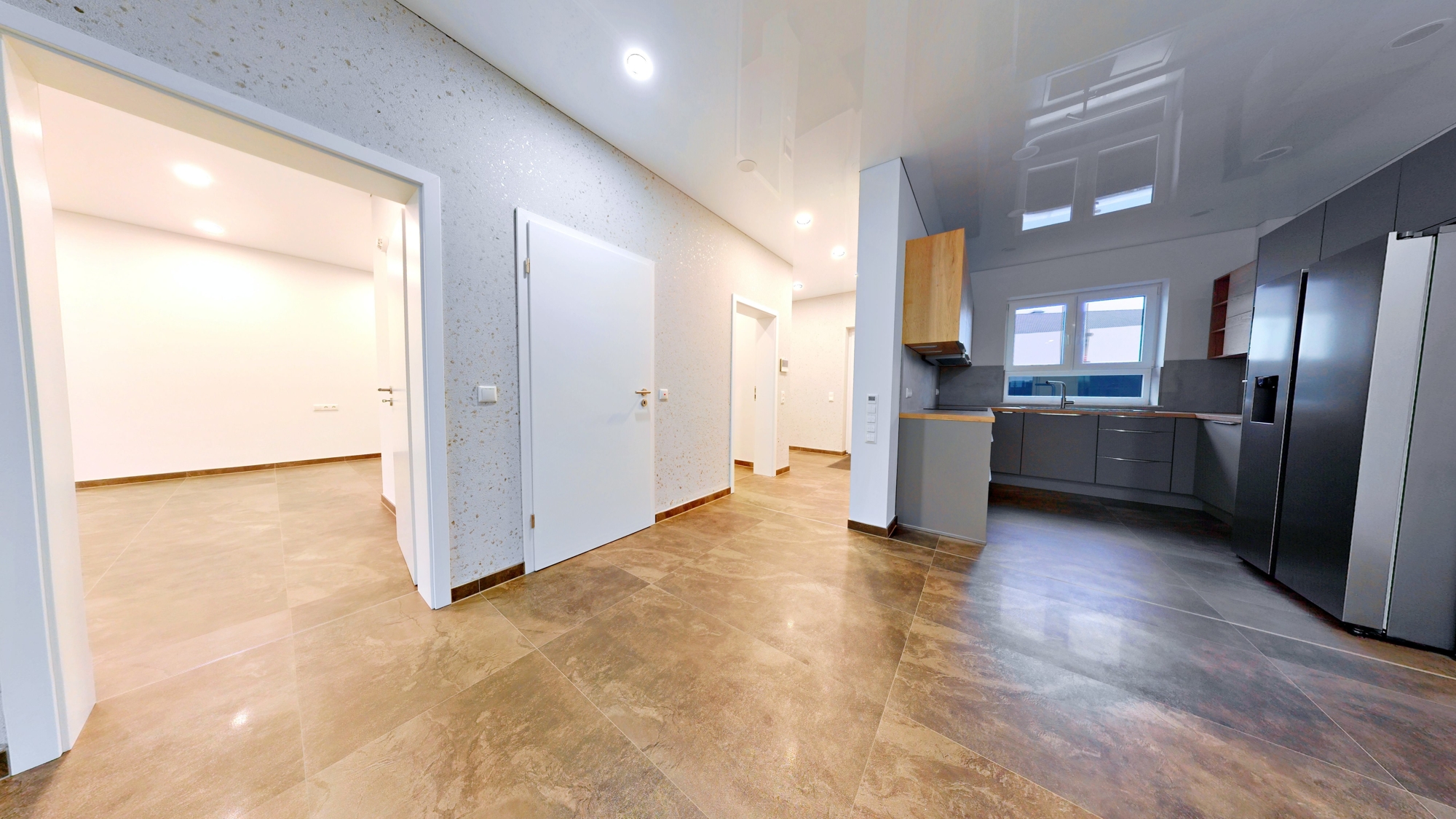 Provisons- und barrierefrei mit Fahrstuhl und Einbauküche, 34317 Habichtswald / Ehlen, Erdgeschosswohnung